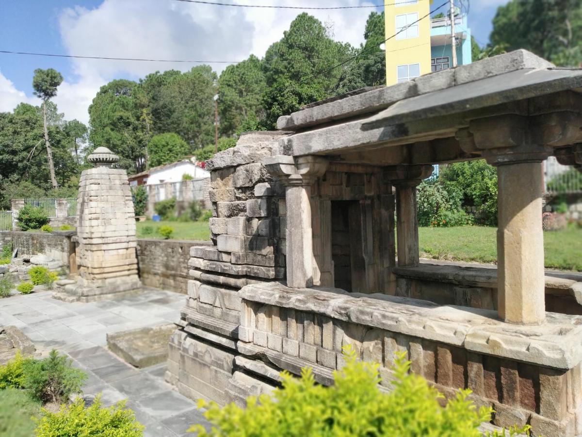 Dwarahat Village Farmstay- Babaji'S Cave Eksteriør billede