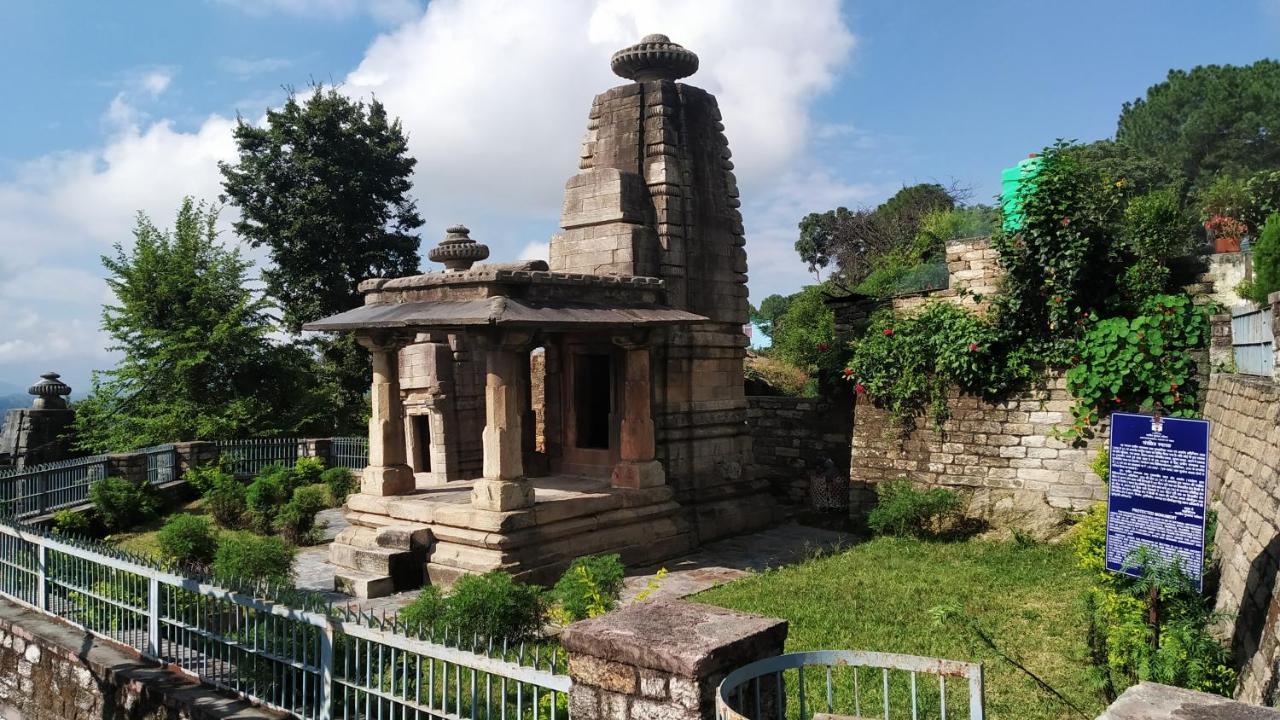 Dwarahat Village Farmstay- Babaji'S Cave Eksteriør billede