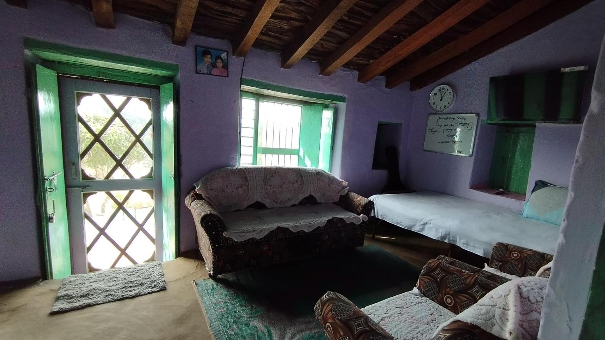 Dwarahat Village Farmstay- Babaji'S Cave Værelse billede